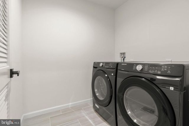 86 PEACH, Westville, NJ 08093