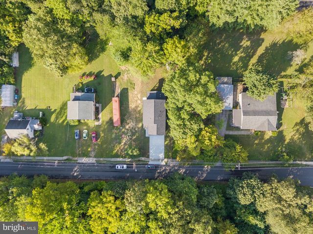 86 PEACH, Westville, NJ 08093