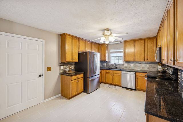 2207 Rankin Dr, Christiana, TN 37037