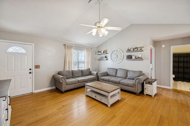 2207 Rankin Dr, Christiana, TN 37037