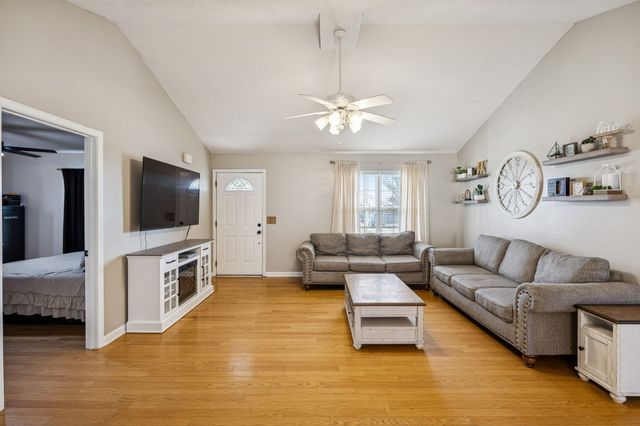 2207 Rankin Dr, Christiana, TN 37037