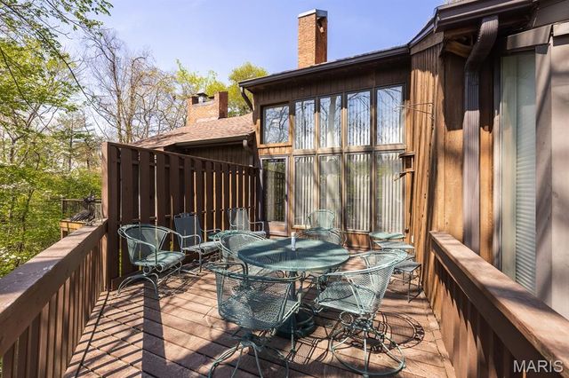 13 Tanewood Court, Belleville, IL 62223