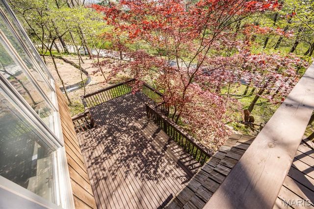 13 Tanewood Court, Belleville, IL 62223
