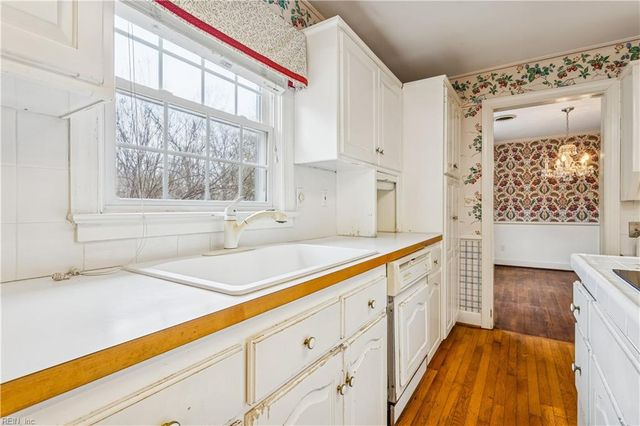 1309 Wythe LN, Virginia Beach, VA 23451