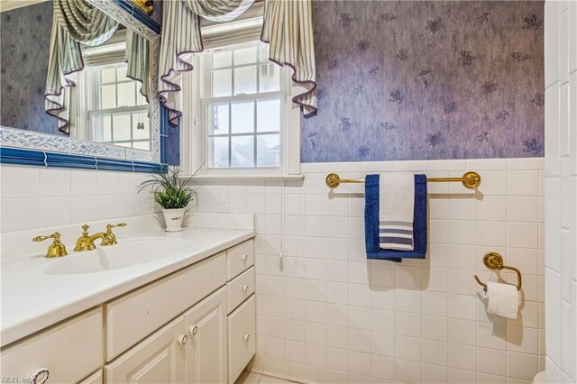 1309 Wythe LN, Virginia Beach, VA 23451