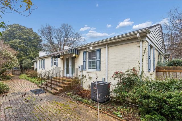 1309 Wythe LN, Virginia Beach, VA 23451