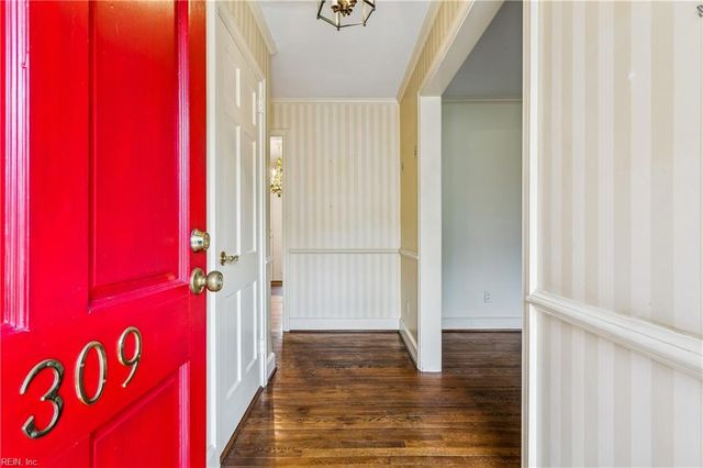 1309 Wythe LN, Virginia Beach, VA 23451