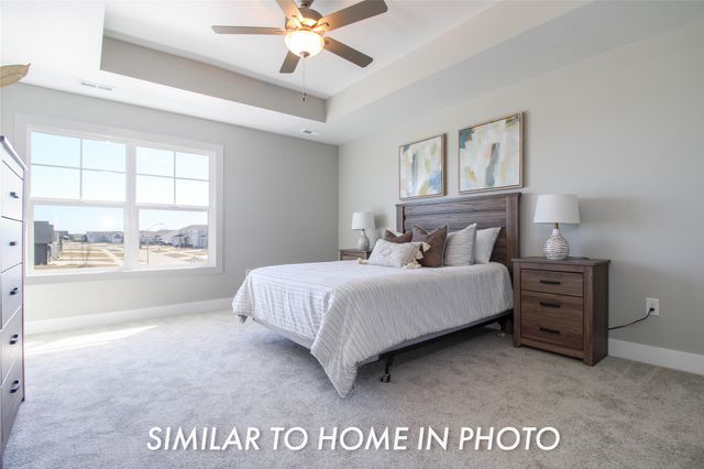 10118 NW 68th Avenue, Johnston, IA 50131