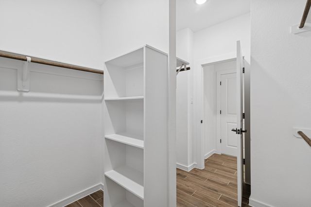 12119 Willow Way Avenue, Mont Belvieu, TX 77535