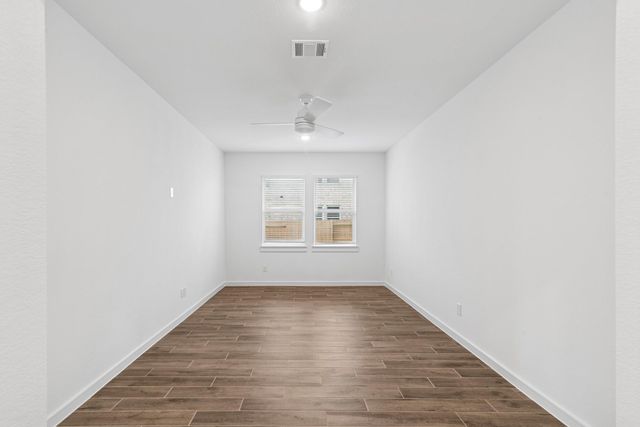 12119 Willow Way Avenue, Mont Belvieu, TX 77535