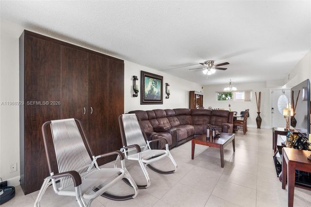 9420 S Hollybrook Lake Drive 206, Pembroke Pines, FL 33025