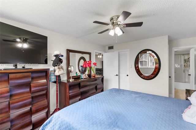 9420 S Hollybrook Lake Drive 206, Pembroke Pines, FL 33025