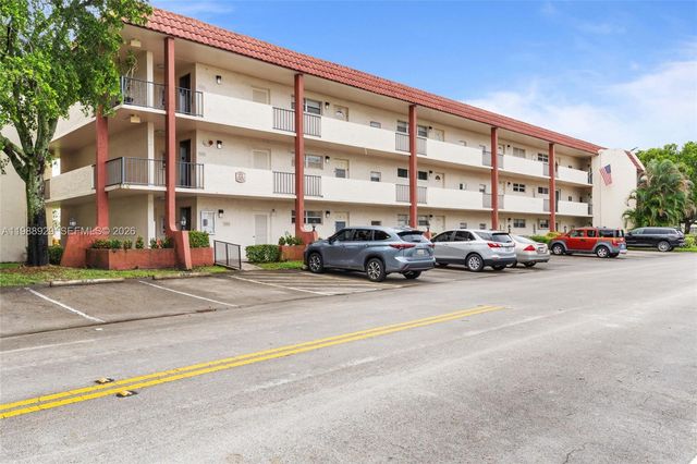 9420 S Hollybrook Lake Drive 206, Pembroke Pines, FL 33025