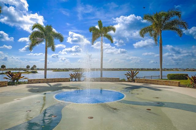 19308 Broad Shore Walk, Loxahatchee, FL 33470