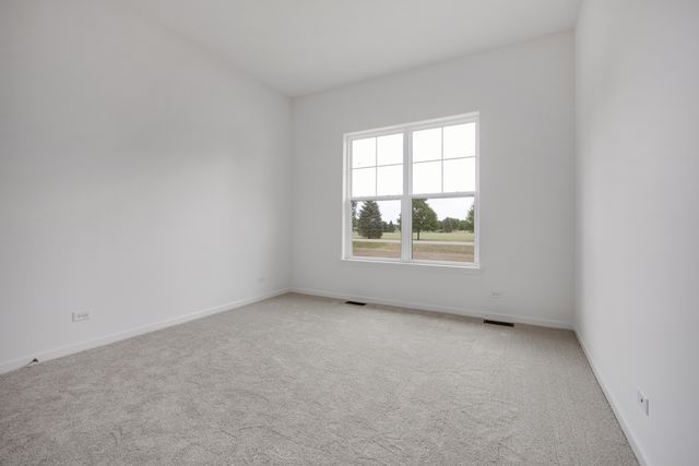 2907 Pioneer Oaks Drive, Ringwood, IL 60072