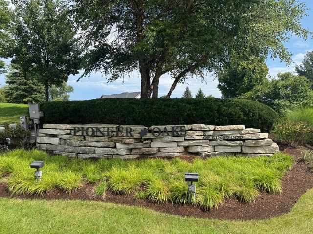 2907 Pioneer Oaks Drive, Ringwood, IL 60072