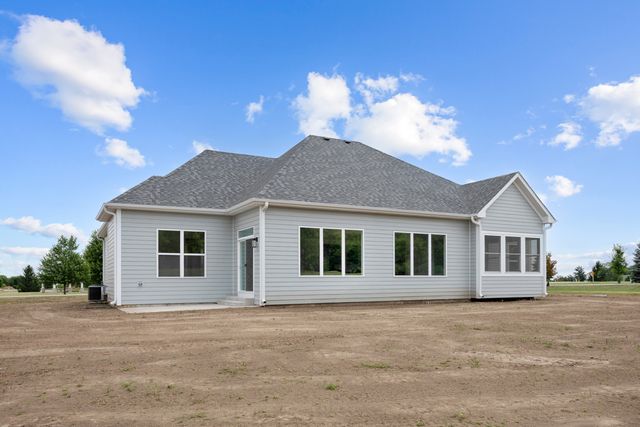 2907 Pioneer Oaks Drive, Ringwood, IL 60072