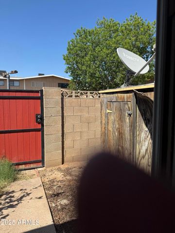 5363 N Black Canyon Highway, Phoenix, AZ 85015