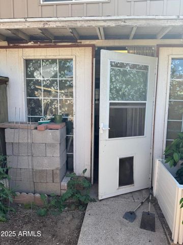 5363 N Black Canyon Highway, Phoenix, AZ 85015