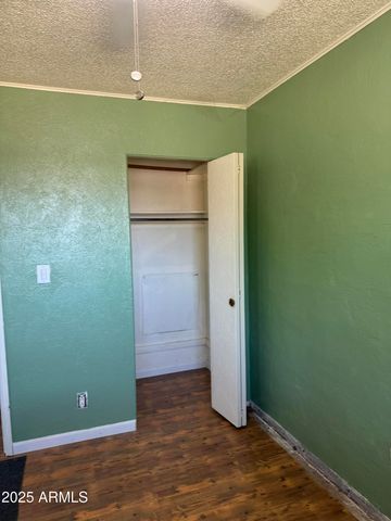 5363 N Black Canyon Highway, Phoenix, AZ 85015