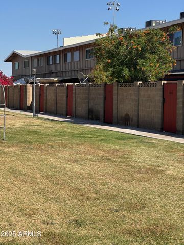 5363 N Black Canyon Highway, Phoenix, AZ 85015