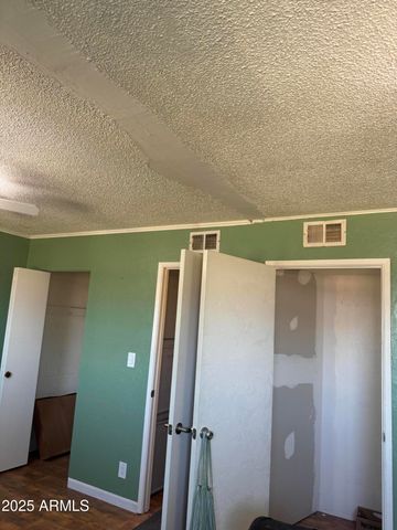 5363 N Black Canyon Highway, Phoenix, AZ 85015