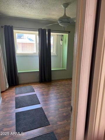 5363 N Black Canyon Highway, Phoenix, AZ 85015