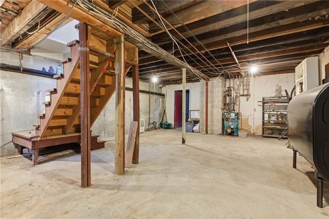 36 Brayton Road, Smithfield, RI 02917