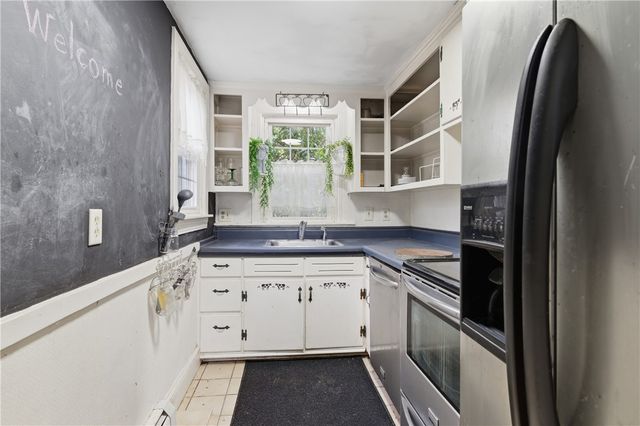 36 Brayton Road, Smithfield, RI 02917