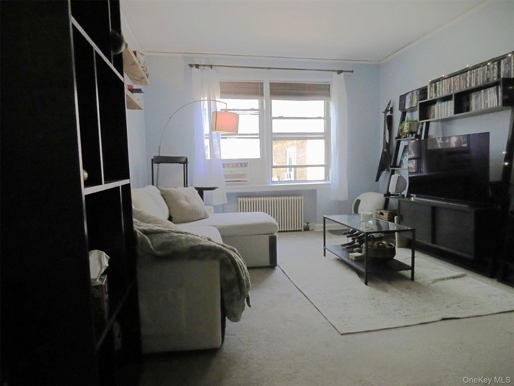 141-19 78th Road 2M, Kew Garden Hills, NY 11367 — photo 2