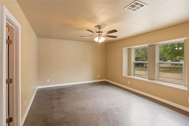4633 Haverhill, Corpus Christi, TX 78411