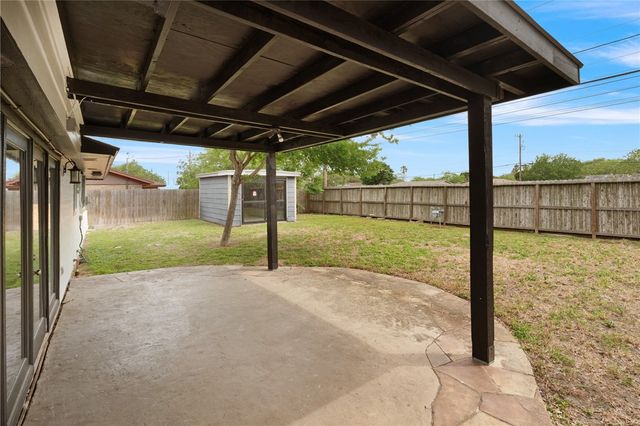 4633 Haverhill, Corpus Christi, TX 78411
