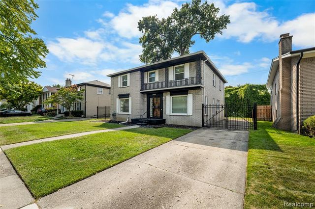 24561 Seneca Street, Oak Park, MI 48237