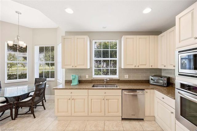 2717 Callista CT 104, Naples, FL 34114