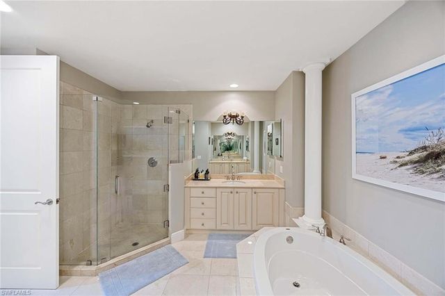 2717 Callista CT 104, Naples, FL 34114