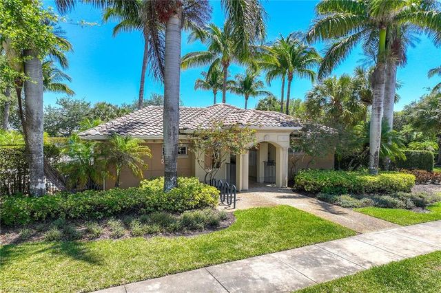 2717 Callista CT 104, Naples, FL 34114