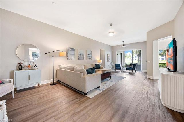 2717 Callista CT 104, Naples, FL 34114