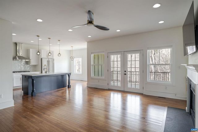 329 CARRSBROOK DR, Charlottesville, VA 22901