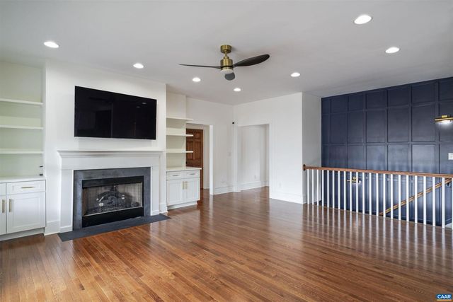 329 CARRSBROOK DR, Charlottesville, VA 22901