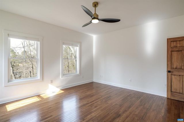 329 CARRSBROOK DR, Charlottesville, VA 22901