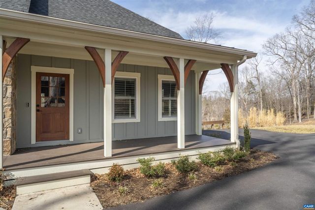 329 CARRSBROOK DR, Charlottesville, VA 22901