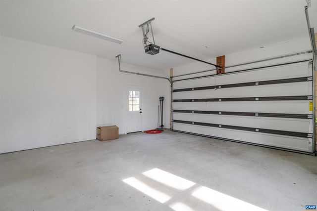 329 CARRSBROOK DR, Charlottesville, VA 22901