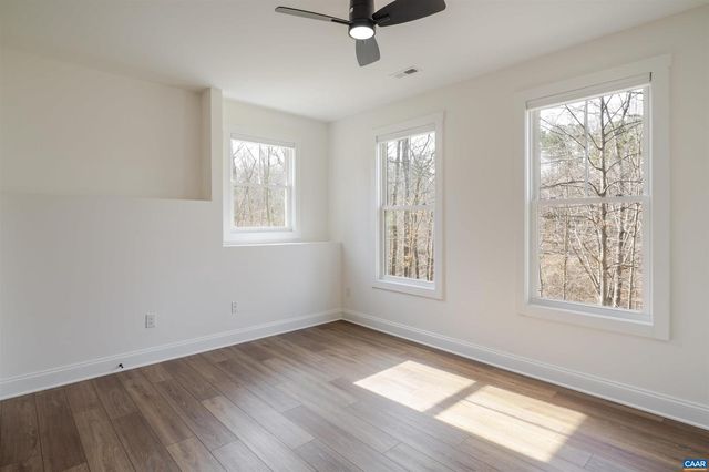 329 CARRSBROOK DR, Charlottesville, VA 22901