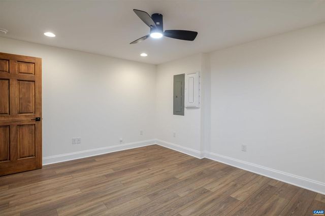 329 CARRSBROOK DR, Charlottesville, VA 22901