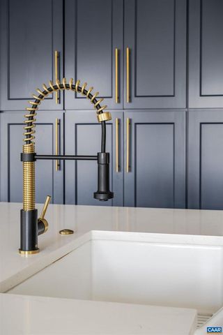 329 CARRSBROOK DR, Charlottesville, VA 22901