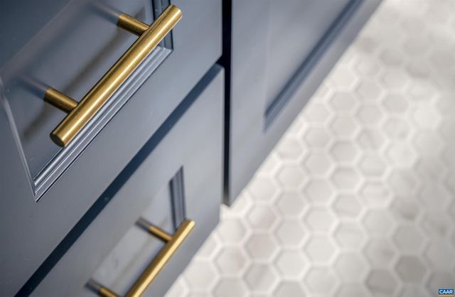 329 CARRSBROOK DR, Charlottesville, VA 22901