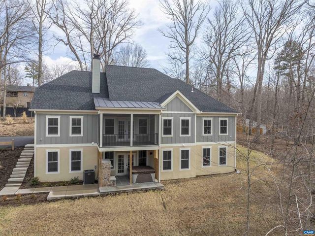 329 CARRSBROOK DR, Charlottesville, VA 22901