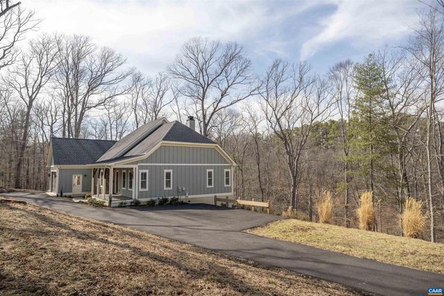 329 CARRSBROOK DR, Charlottesville, VA 22901