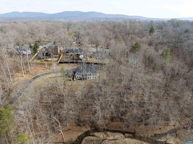 329 CARRSBROOK DR, Charlottesville, VA 22901