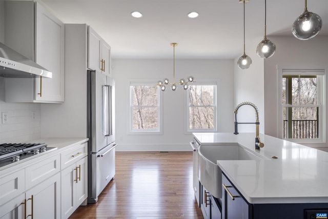 329 CARRSBROOK DR, Charlottesville, VA 22901